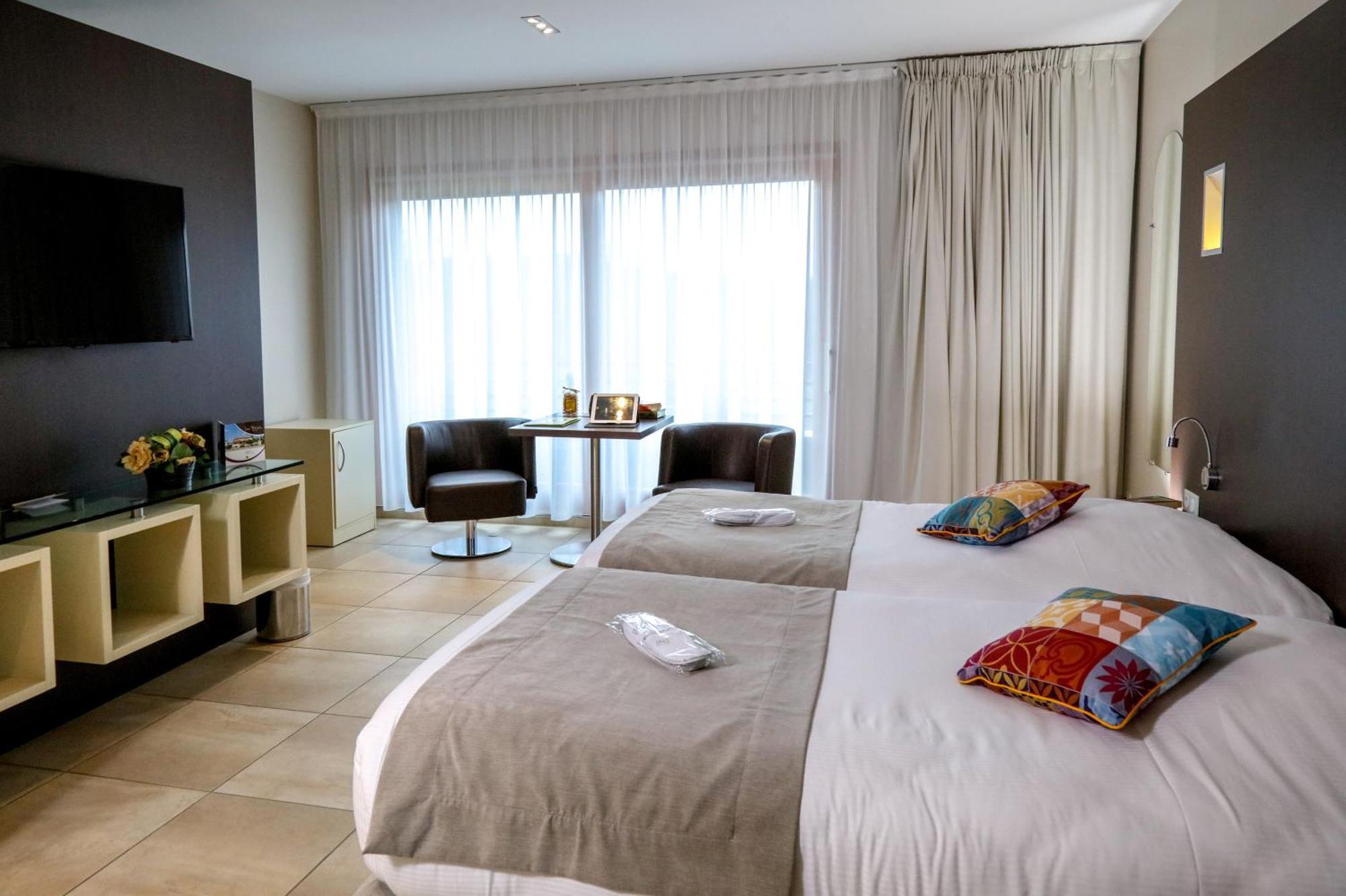 Logis Auberge Les Murets Hotel Restaurant Spa Chandolas Ngoại thất bức ảnh